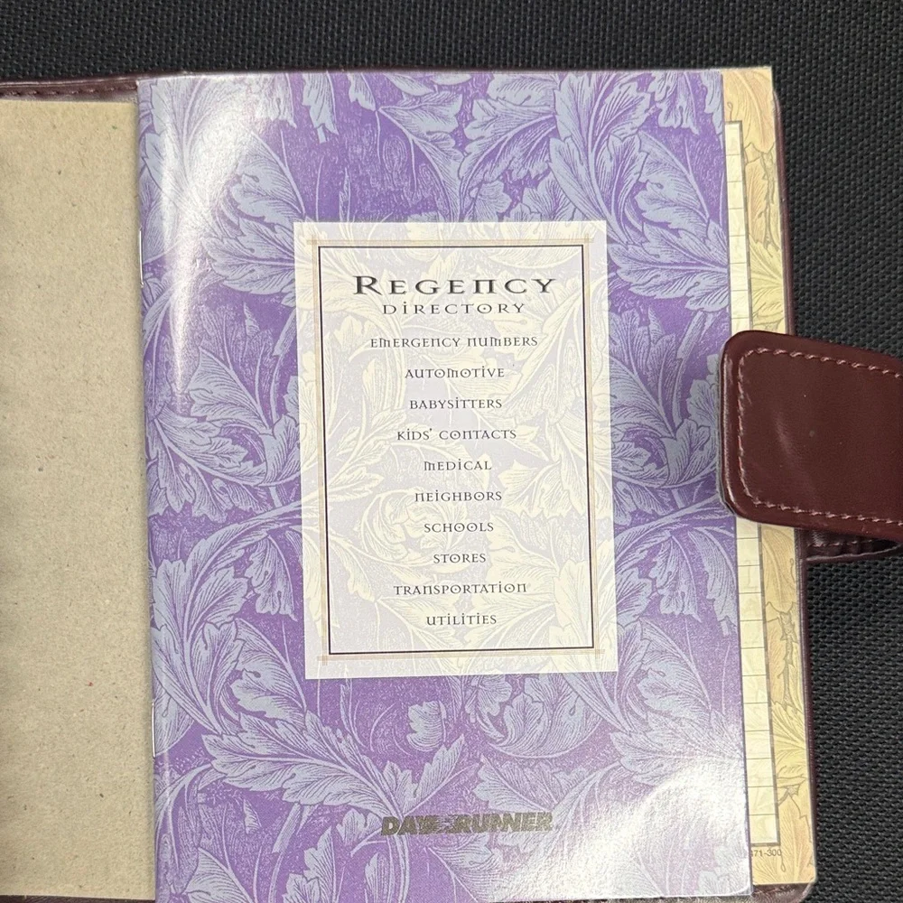 Dayplanner  Elegant Embossed -calendar